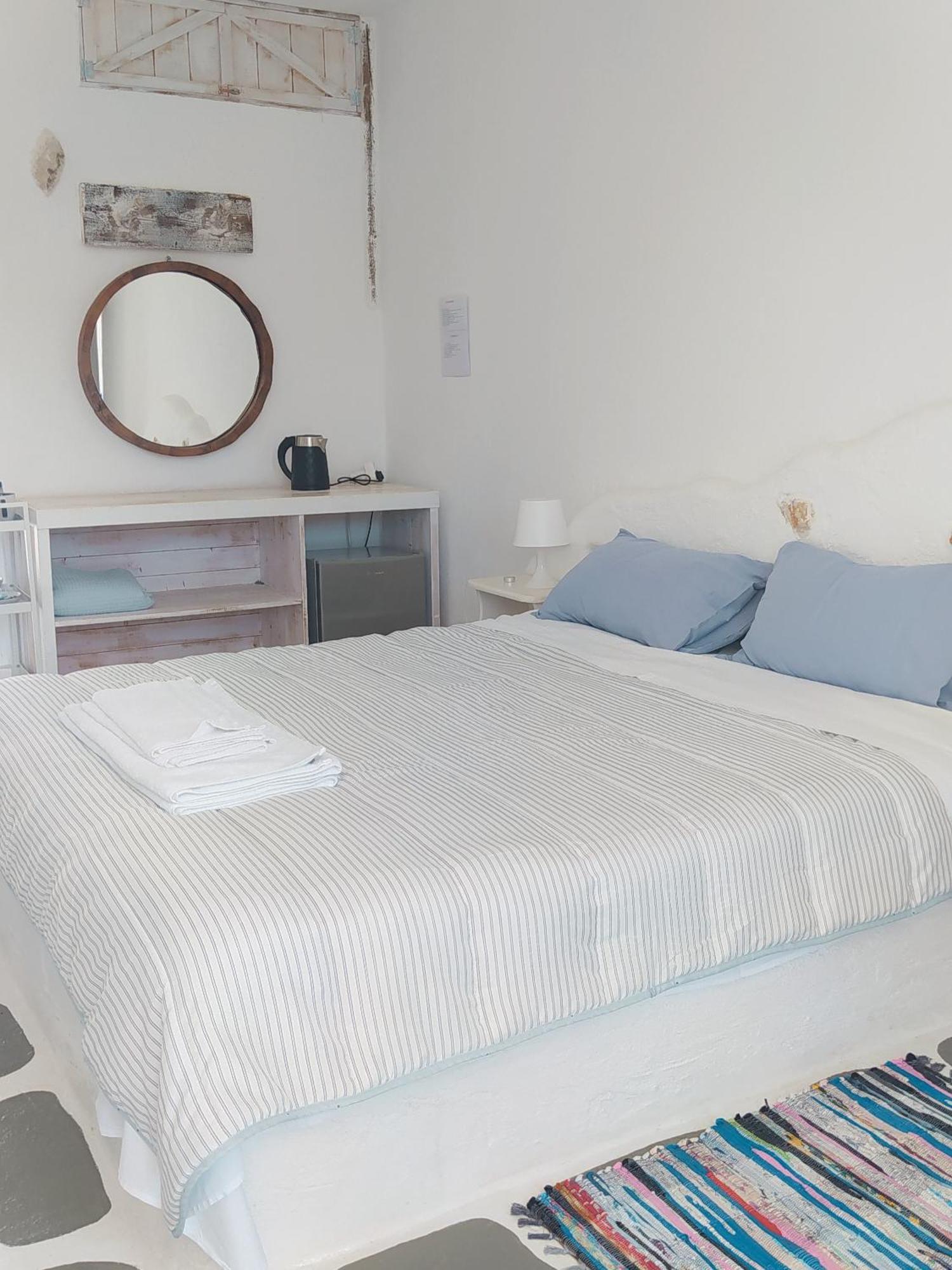 By The Sea Rooms, Avlaki Porto Rafti Ngoại thất bức ảnh